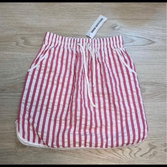NWT Urban Outfitters Small Skirt - Picture 2 of 6